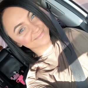 Meet your Posher, Regina